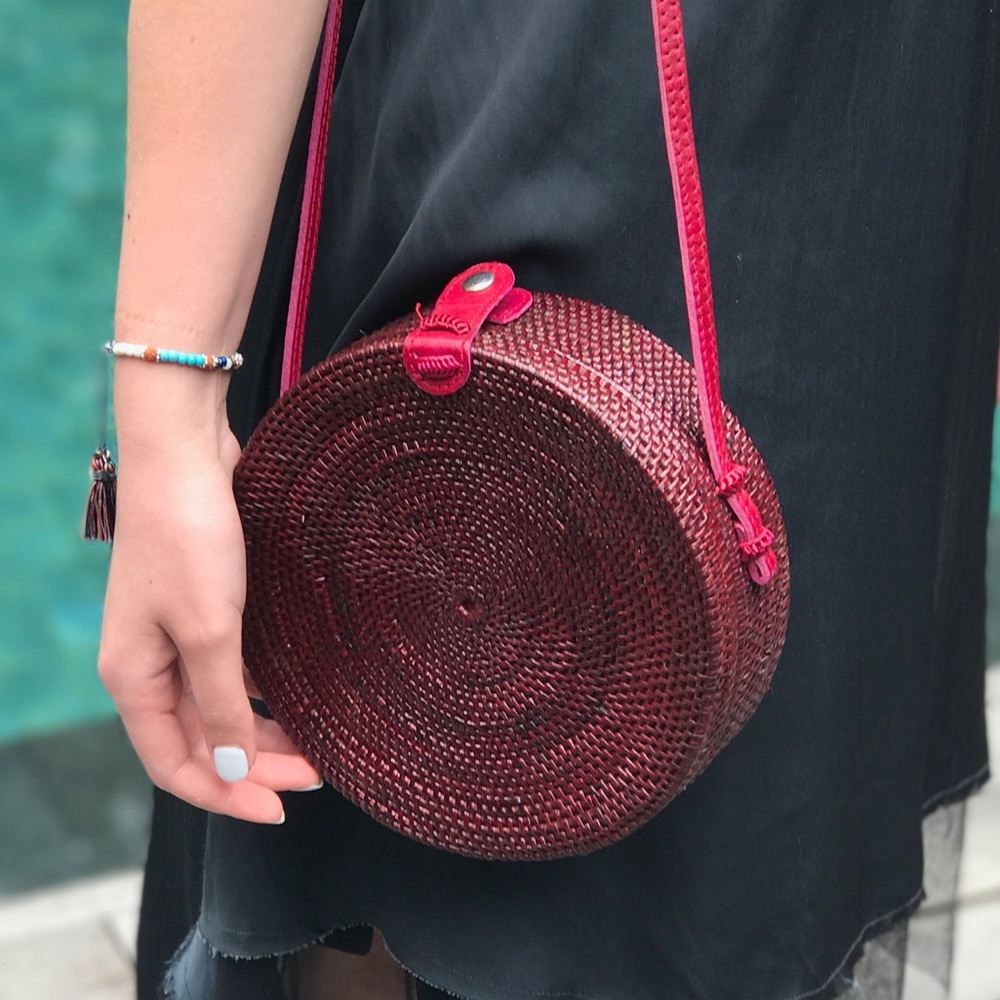 Round Rattan Bag - Picture 2 of 3